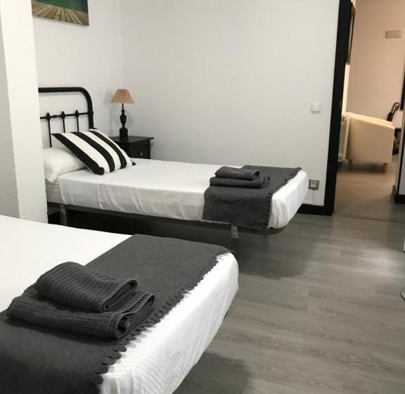 مسافرخانه Alojamiento El Cantal