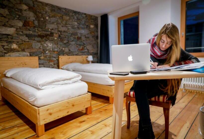 פונדק Bed&bike Tremola San Gottardo