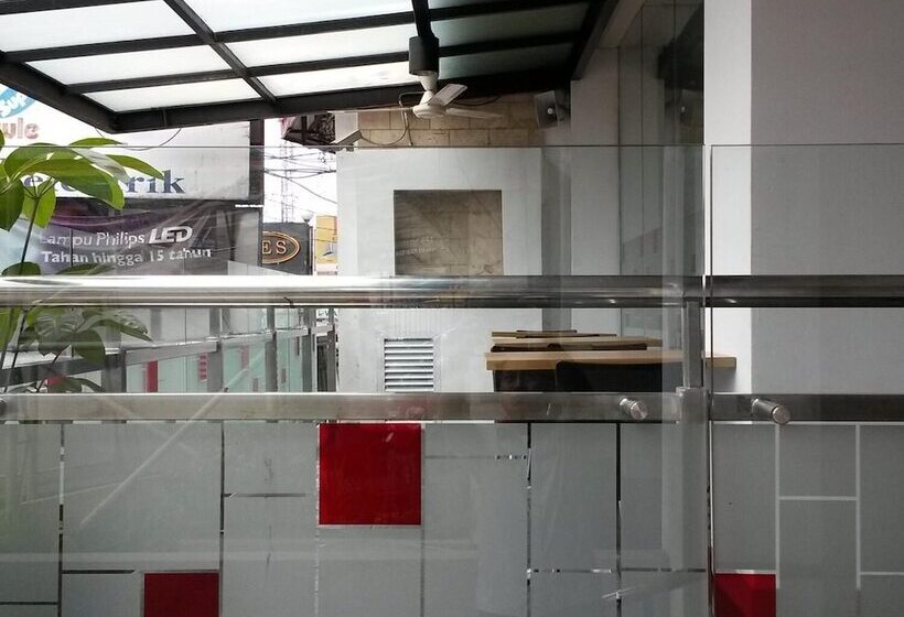 Amaris Hotel Panglima Polim 2