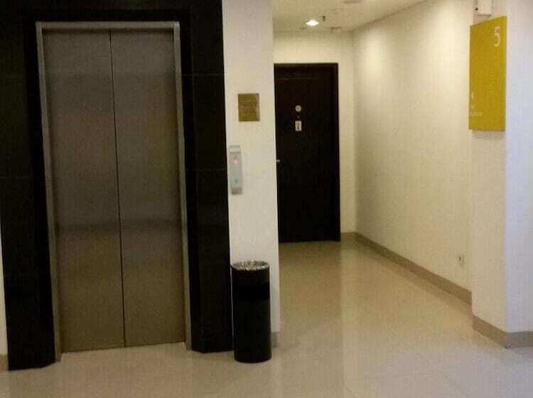 Amaris Hotel Panglima Polim 2