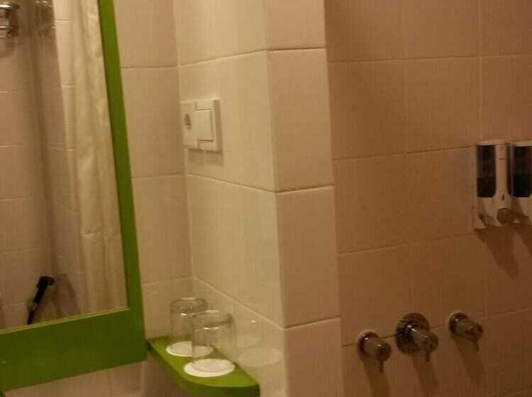 Amaris Hotel Panglima Polim 2