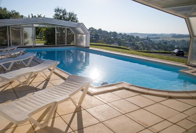 Отель Logis Hôtel Auberge Du Pastel Hôtel 3 étoiles Et Restaurant