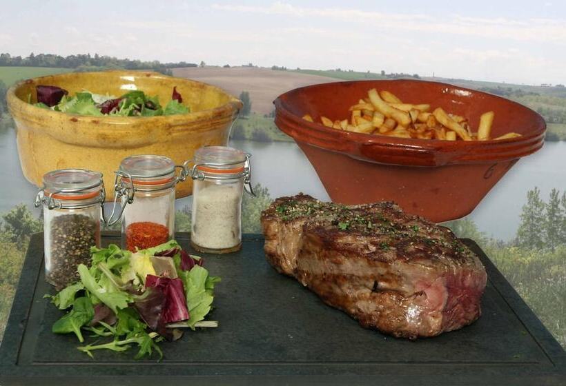 Отель Logis Hôtel Auberge Du Pastel Hôtel 3 étoiles Et Restaurant