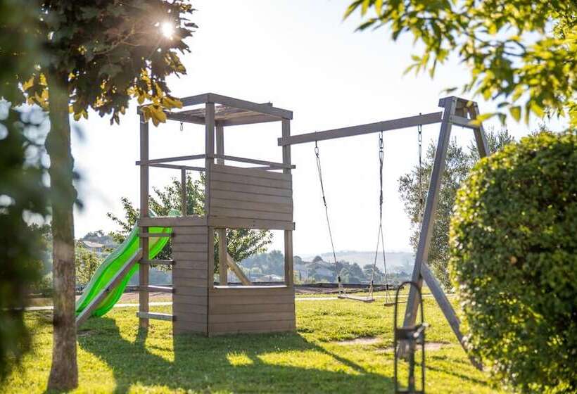 Отель Logis Hôtel Auberge Du Pastel Hôtel 3 étoiles Et Restaurant