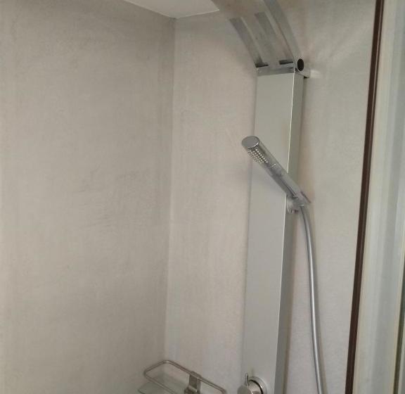 Отель Blue, White And Grey Suites