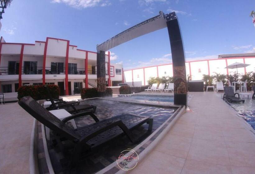 בית מלון כפרי Bora Bora Spa Solo Adultos