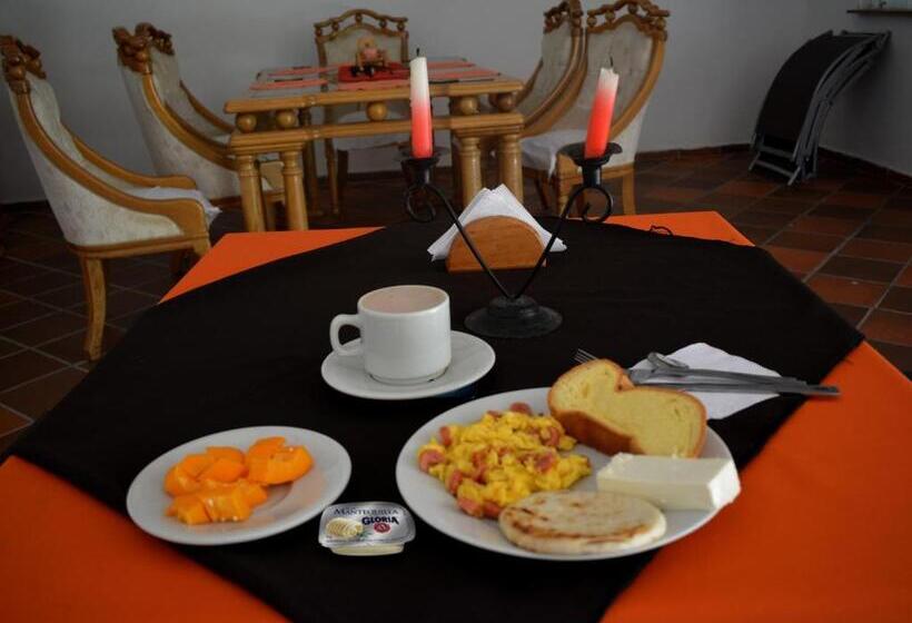 Отель Campestre La Toscana