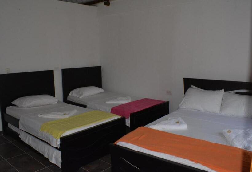 هتل Campestre La Toscana