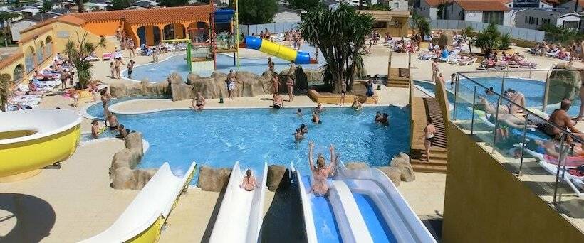 Отель Camping Le Soleil De La Méditerrannée