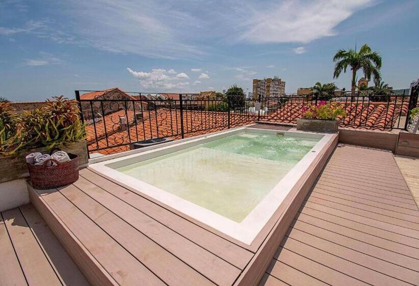 בית מלון כפרי Casa La Factoria By Faranda Boutique, A Member Of Radisson Individuals