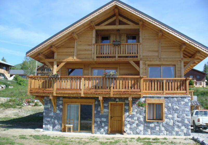 בית מלון כפרי Chalet Le Reflet Des Aiguilles