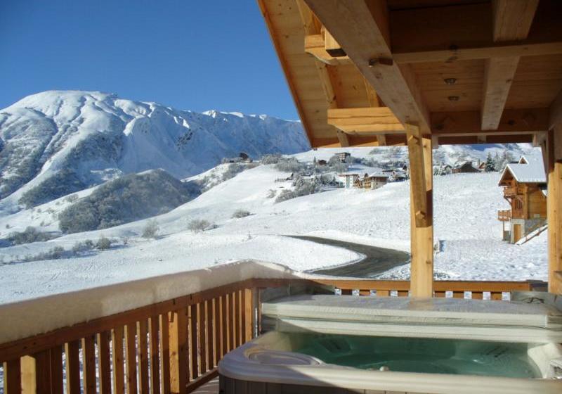 בית מלון כפרי Chalet Le Reflet Des Aiguilles