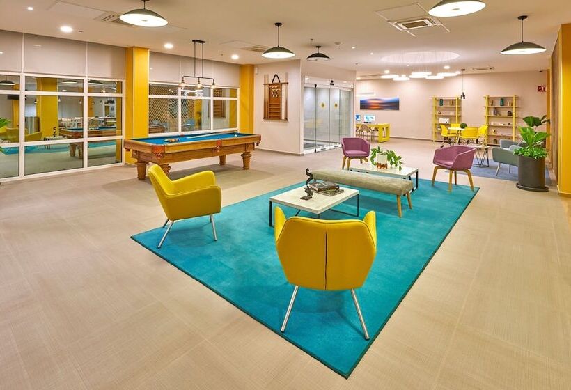 בית מלון כפרי City Express Suites By Marriott Cancún Aeropuerto