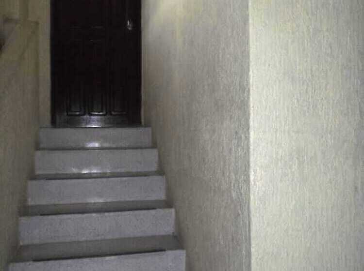 בית מלון כפרי Colonial Inn