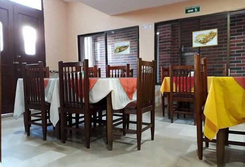 בית מלון כפרי Colonial Inn