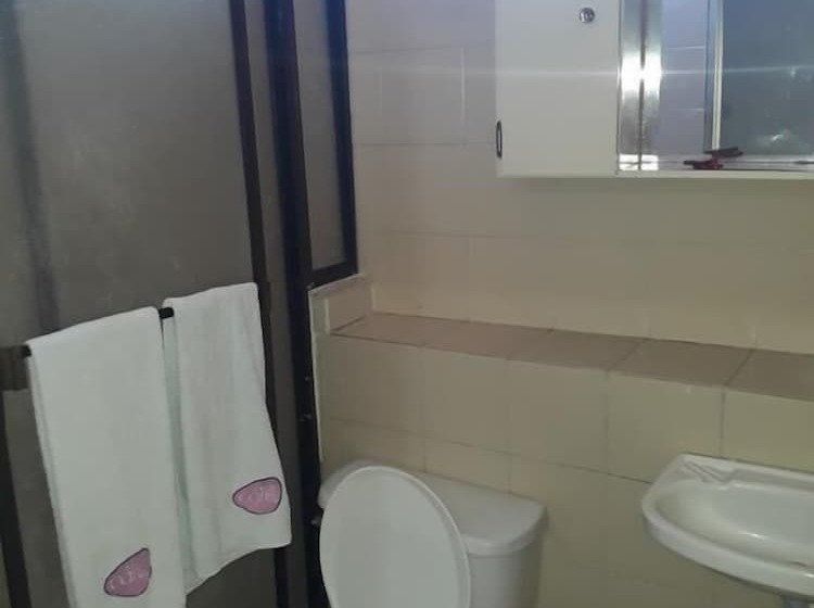 בית מלון כפרי Colonial Inn