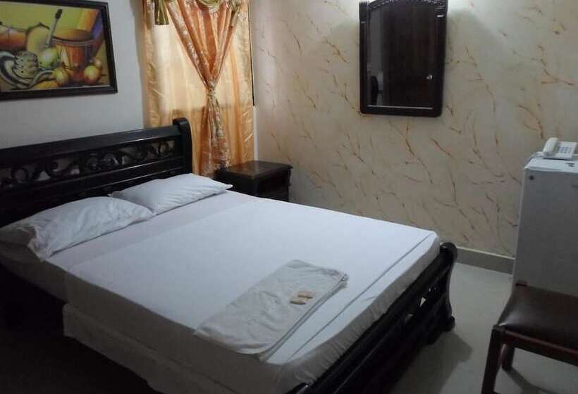 בית מלון כפרי Colonial Inn