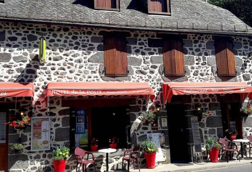 فندق De La Poste