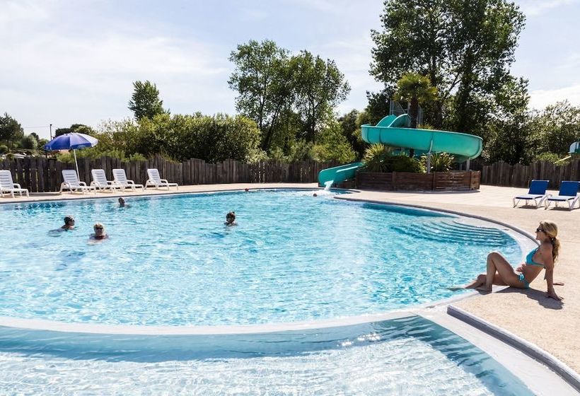 Отель Domaine Résidentiel De Plein Air Odalys Etang De Besse