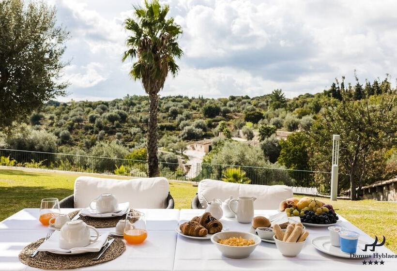 Отель Domus Hyblaea Resort