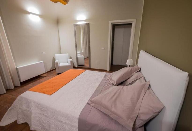 هتل Domus Hyblaea Resort