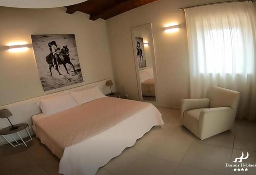 هتل Domus Hyblaea Resort