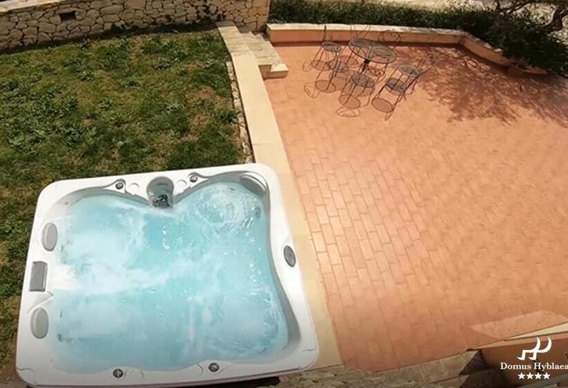 Отель Domus Hyblaea Resort