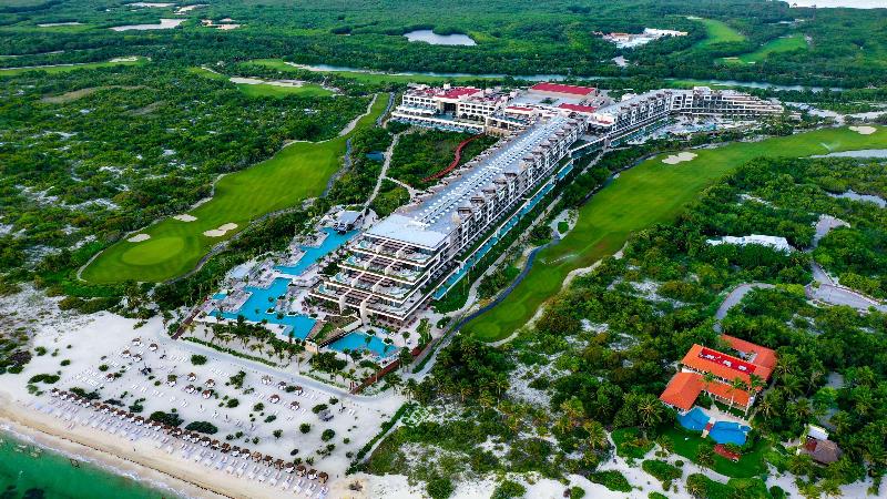 هتل Estudio Playa Mujeres – All Inclusive