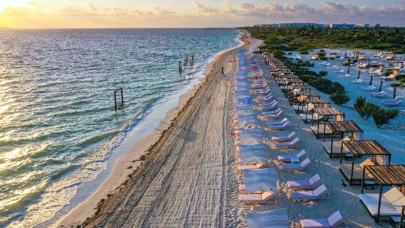 هتل Estudio Playa Mujeres – All Inclusive