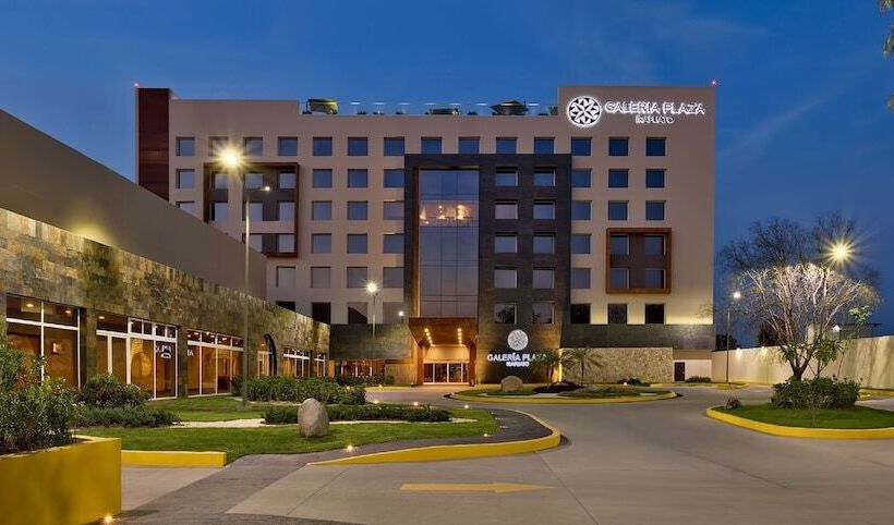 Отель Galeria Plaza Irapuato