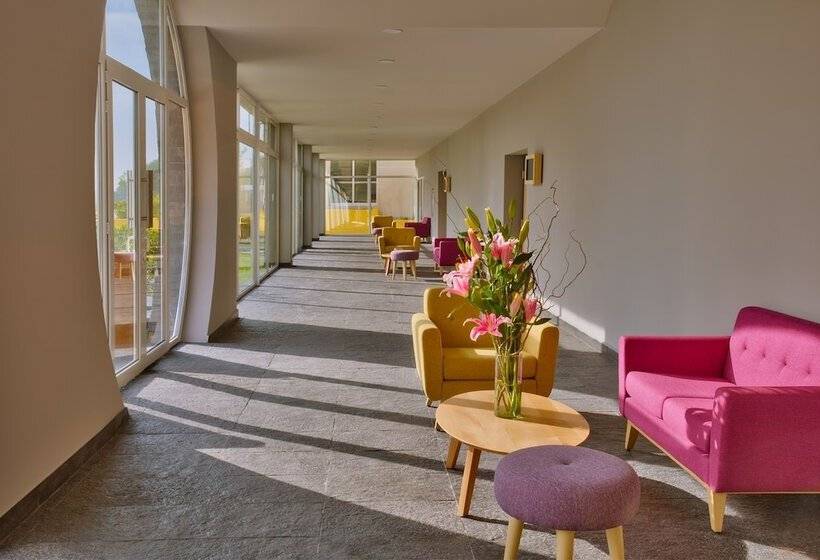 Отель Galeria Plaza Irapuato