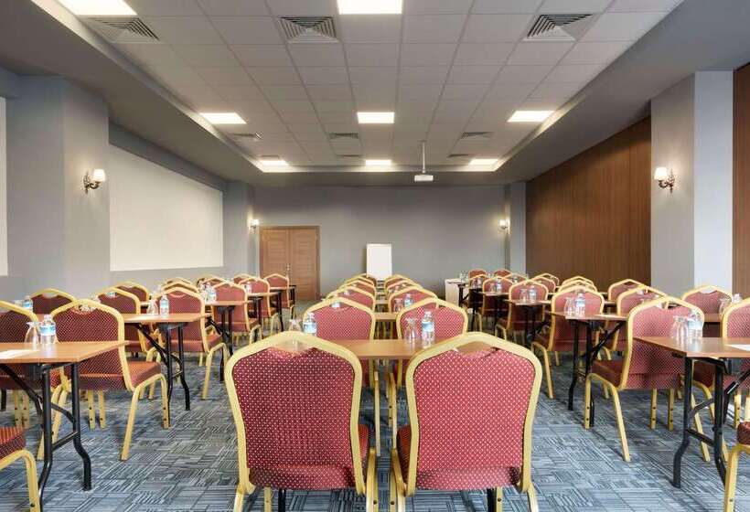 فندق Hawthorn Suites By Wyndham Cerkezkoy