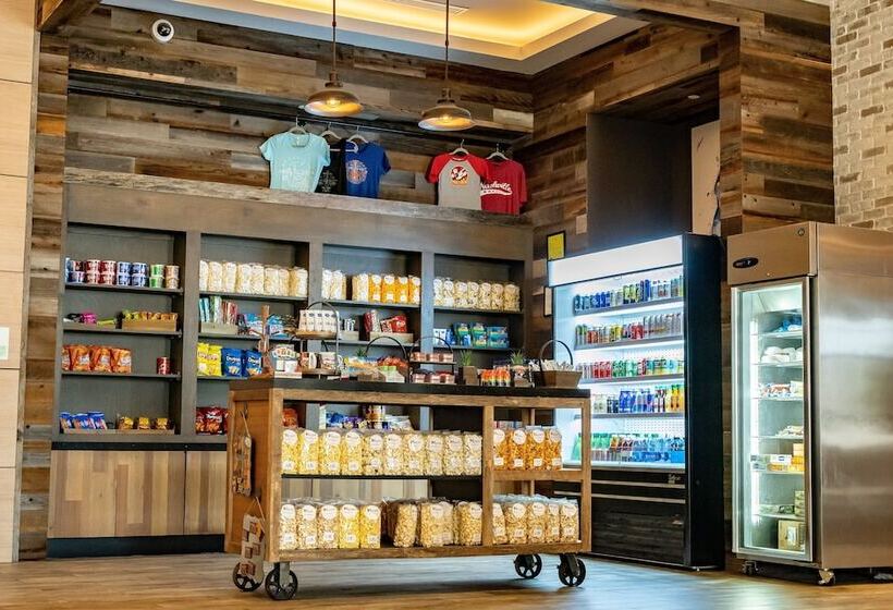 בית מלון כפרי Holiday Inn & Suites Nashville Downtown Broadway