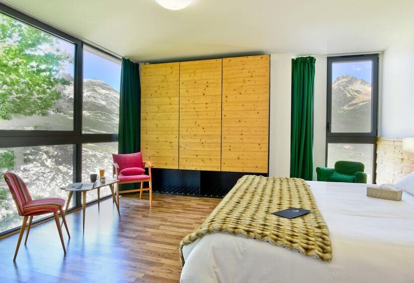 هتل Hôtel Du Pourtalet