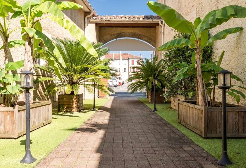 Отель Hôtel Le Loft