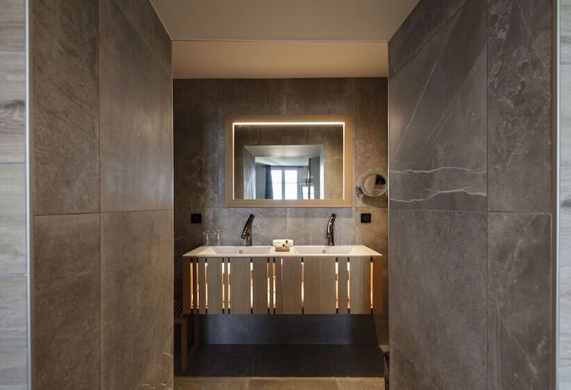 酒店 Hôtel & Restaurant Origines Par Adrien Descouls   Teritoria