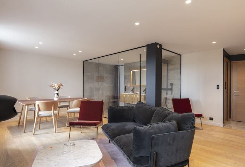 ホテル Hôtel & Restaurant Origines Par Adrien Descouls Teritoria