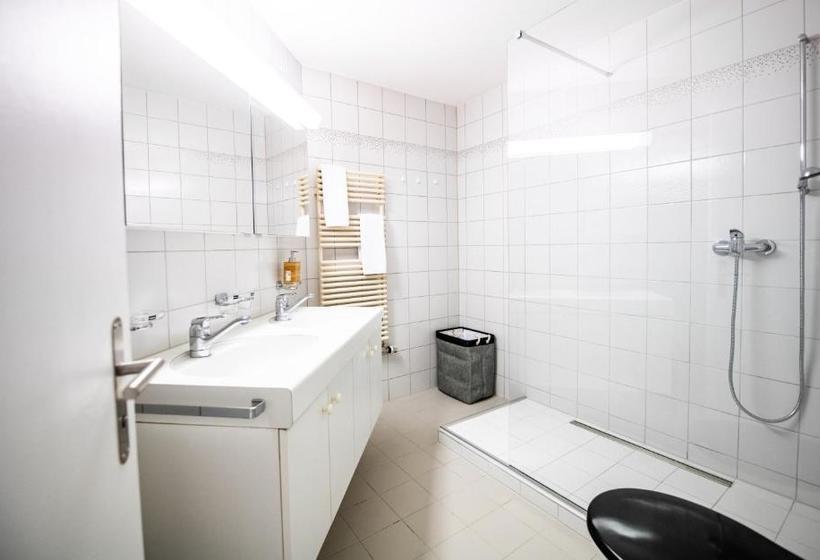 فندق Kursaal Arosa   Adults Only