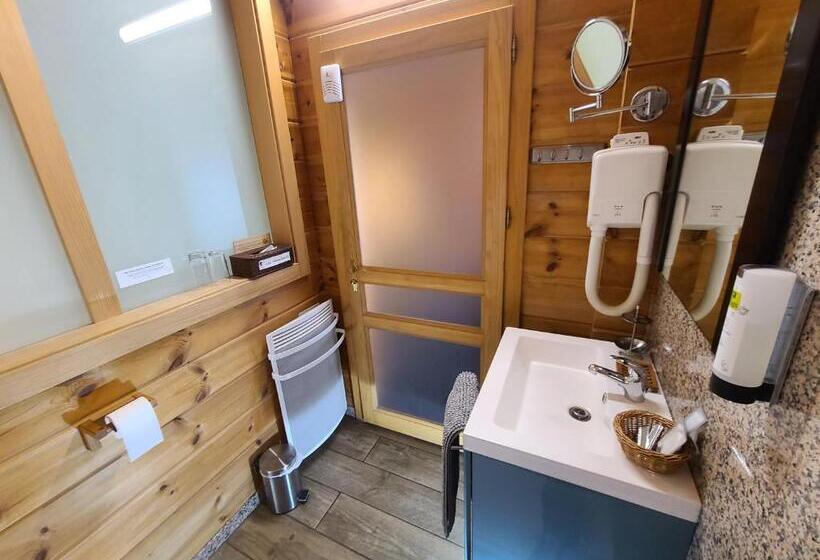 בית מלון כפרי Les Grands Frênes