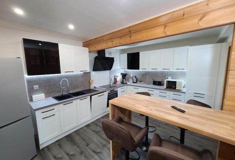 בית מלון כפרי Les Grands Frênes