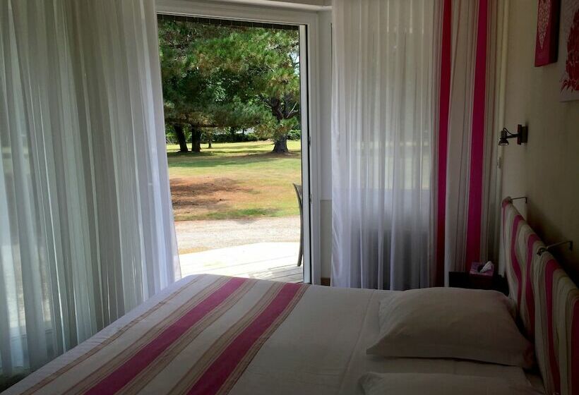 Logis Hotel La Croix Du Sud