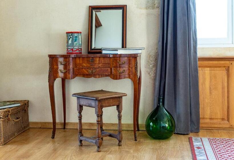 בית מלון כפרי Le Castel Pierre   Maison Privée 4 étoiles   18 Personnes