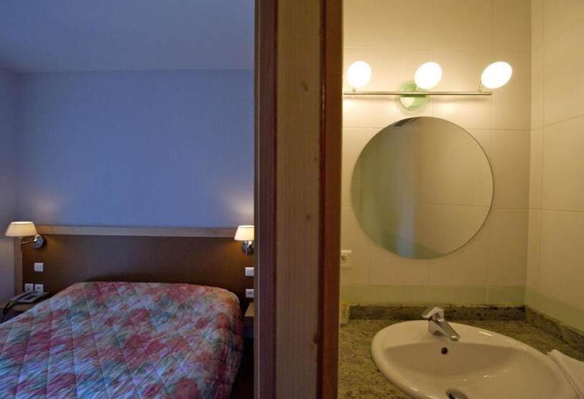 Logis Hotel Restaurant Le Cygne