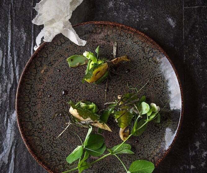 호텔 Logis Auberge De La Tour   Hôtel & Restaurants