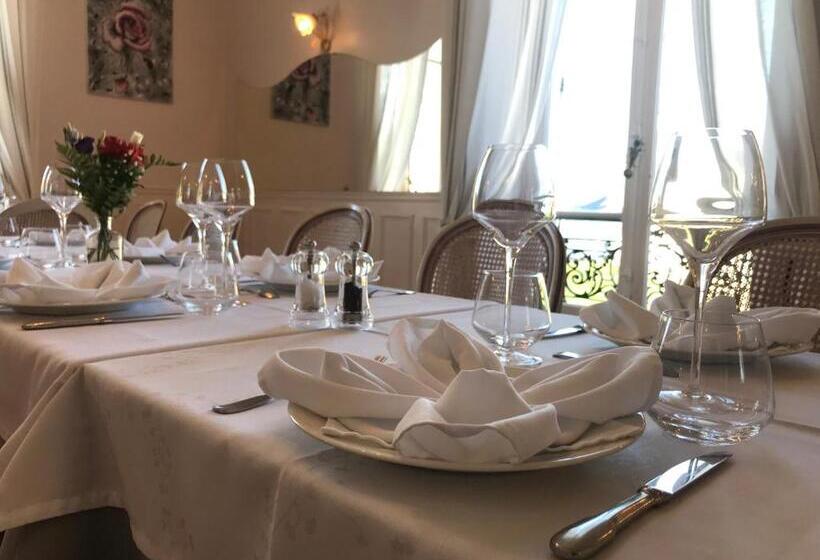 فندق Logis  Hostellerie Le Chatel Nangis