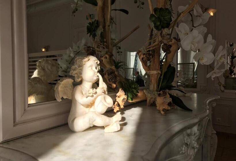 فندق Logis  Hostellerie Le Chatel Nangis