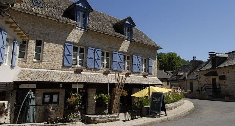 호텔 Logis Hôtel Restaurant L Auberge Du Chateau