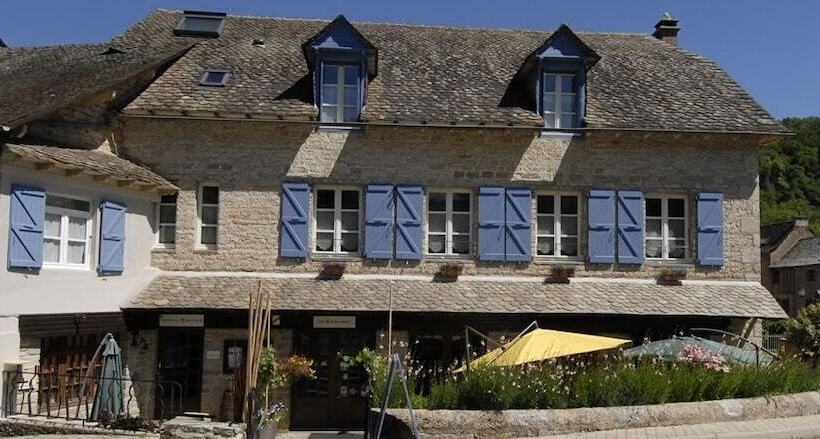 호텔 Logis Hôtel Restaurant L Auberge Du Chateau