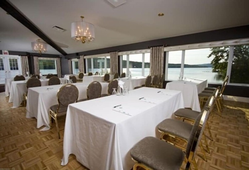 Отель Manoir Du Lac William