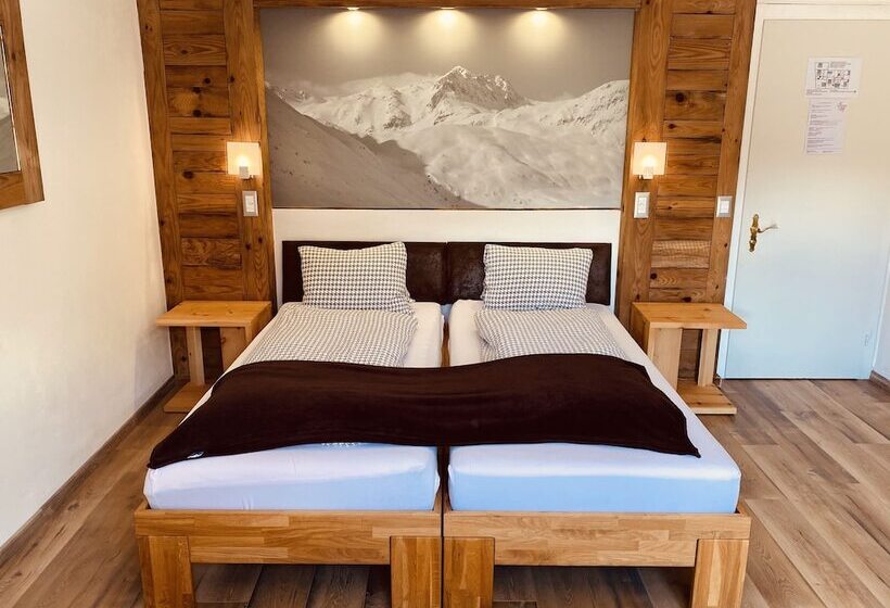 ホテル Mountain Lodge Sedrun